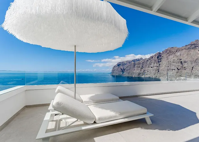 Blue Haven - Ocean View Penthouse With Jacuzzi And Pool