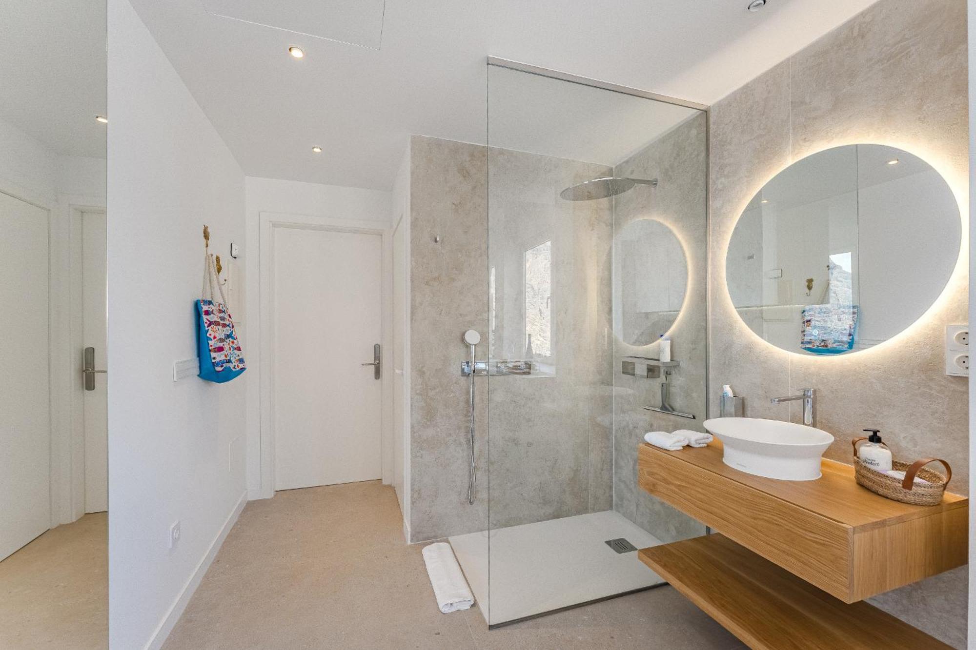 Blue Haven - Ocean View Penthouse With Jacuzzi And Pool Apartment