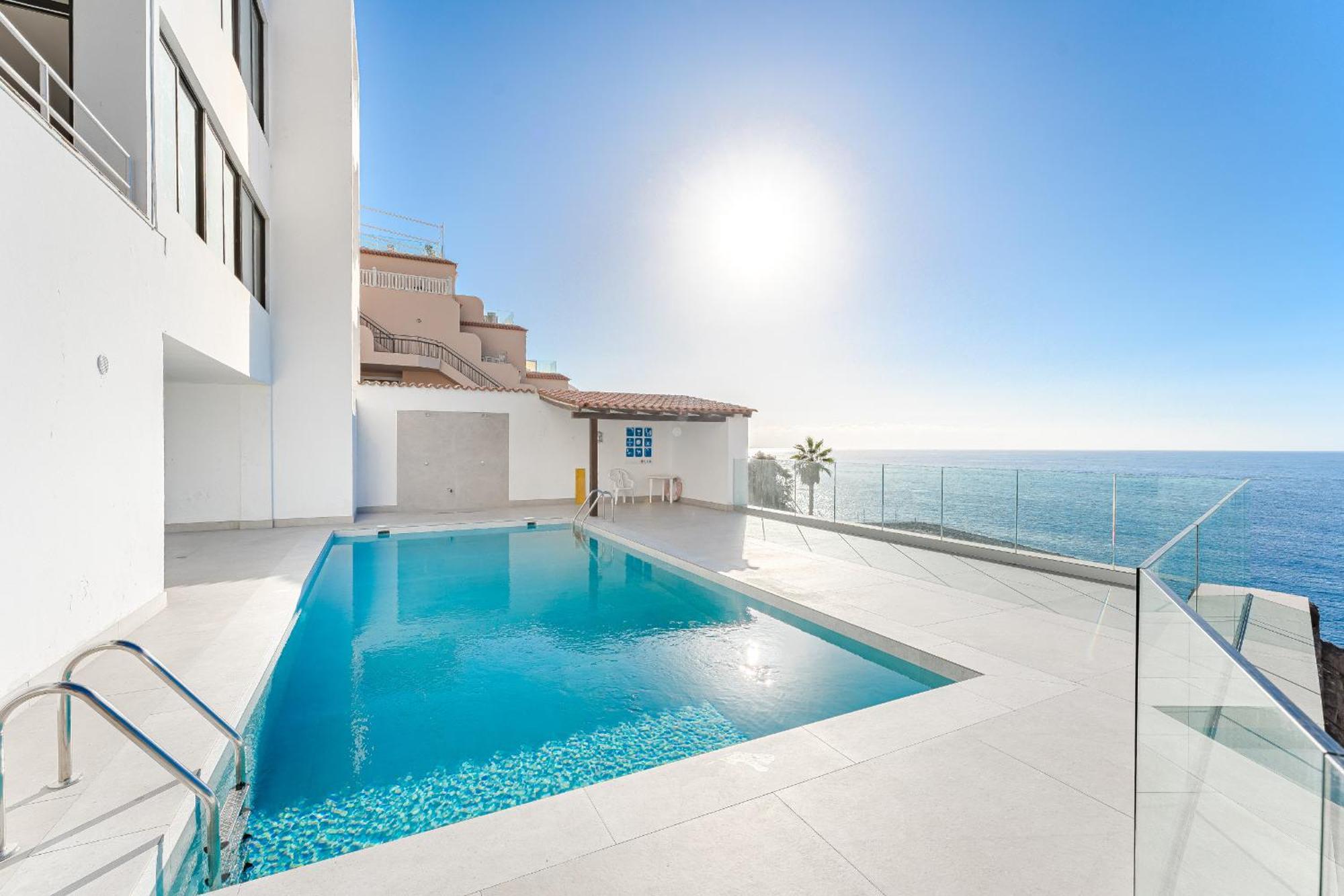 Blue Haven - Ocean View Penthouse With Jacuzzi And Pool Apartment *